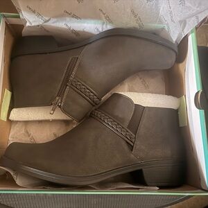 Easy Street Grey Ankle Boots